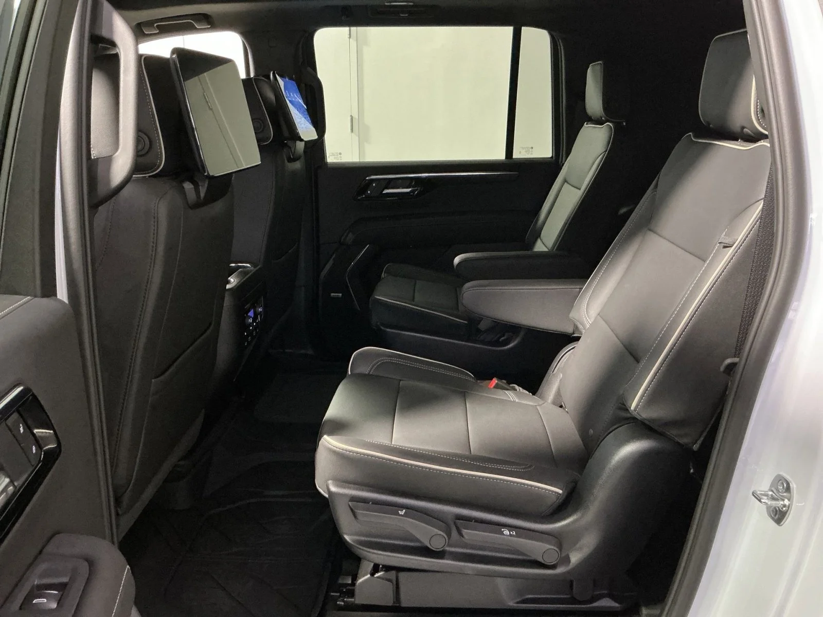SUV